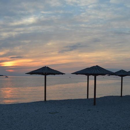 Apartment Sunrise Fuer 6 Personen In Pula-Stinjan Exterior foto